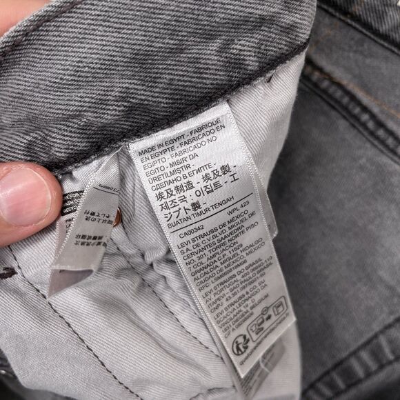 Levis Premium 501 Jeans Mens 36 x 36 Gray Straight Leg Button Fly Big E Denim - Picture 13 of 15